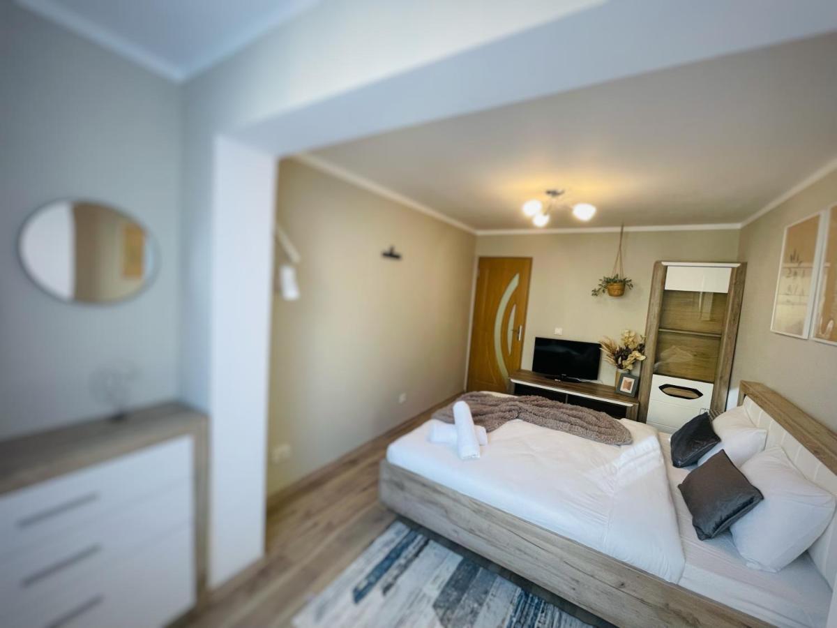 Hygge Place To Stay - Self Check In Nonstop 24H-Wifi Resita Exteriör bild