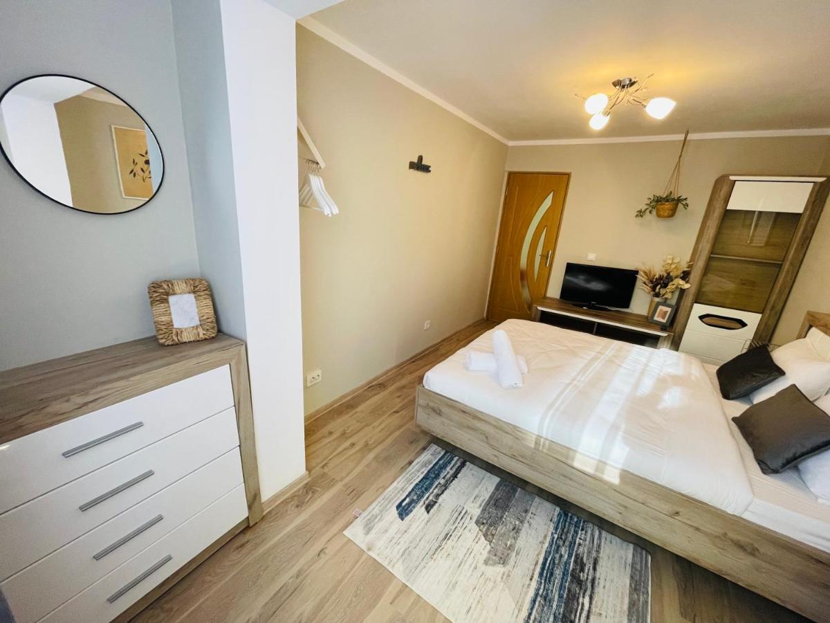 Hygge Place To Stay - Self Check In Nonstop 24H-Wifi Resita Exteriör bild