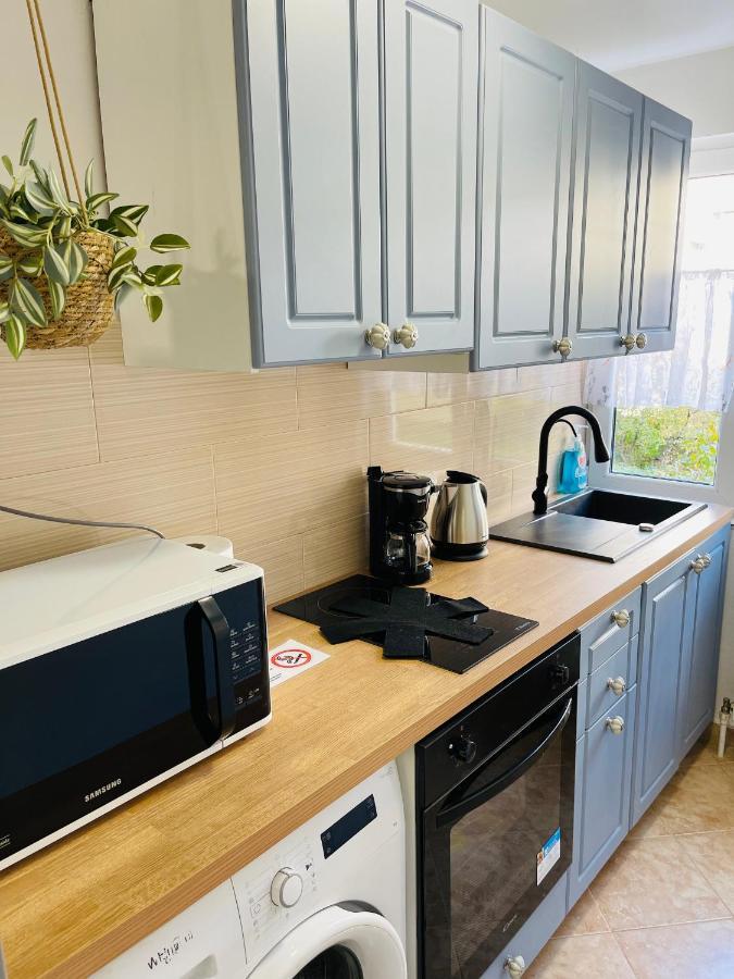 Hygge Place To Stay - Self Check In Nonstop 24H-Wifi Resita Exteriör bild